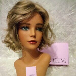 Paula Young Lace Front Hanson Mocha Frosted 24/14 Average
